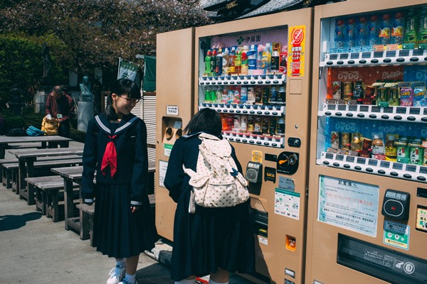 無人自動售貨機賣什么最賺錢